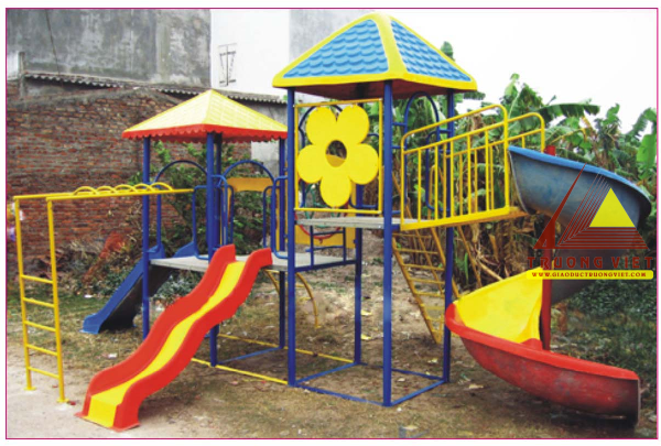 Bộ vận động liên hoàn  2 khối cầu trượt xoắn