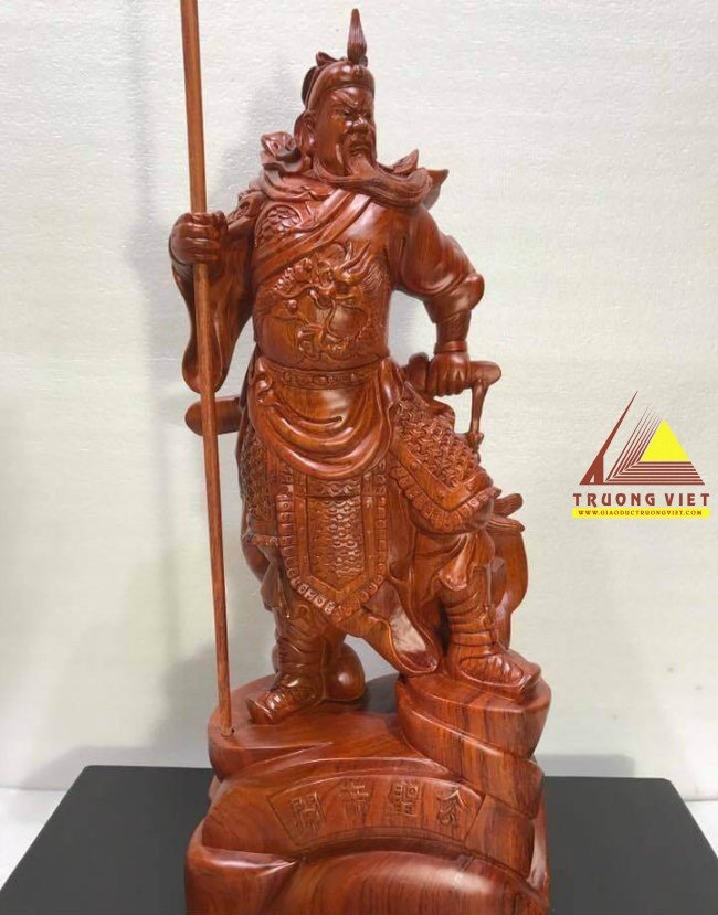 Tượng Quan Công trấn ải gỗ hương